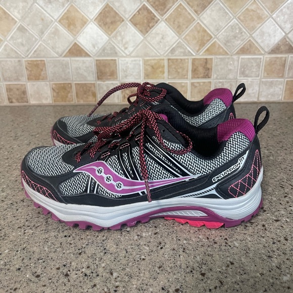 Saucony Womens Excursion TR 10Trail Running Shoe Black/Purple/Gray Size 7.5 Wide - Picture 3 of 10